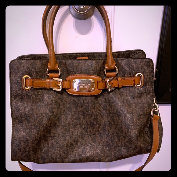 Amina’s Closet 💕 used Authentic Micheal Kors - Picture 1 of 5